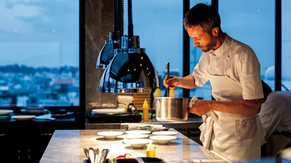 Διακοπή της συνεργασίας «Sense» - Παπανικολάου