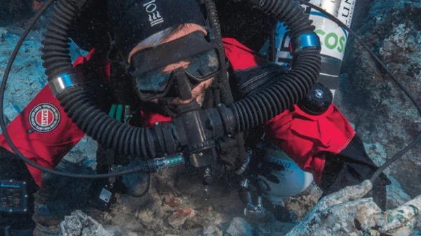 Κάνε βουτιά στο ναυάγιο των Αντικυθήρων 