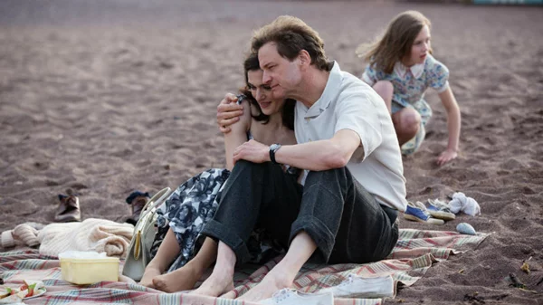 Ρέιτσελ Βάις και Κόλιν Φερθ στα τρέιλερ της εβδομάδας