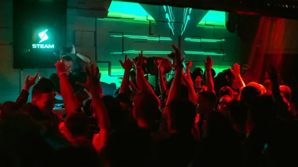 Το «Steam» γιορτάζει τα τρία χρόνια του