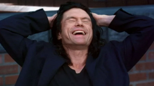 Ο σκηνοθέτης του «The Room» έχει γυρίσει σειρά και είναι χειρότερη από όσο φαντάζεστε