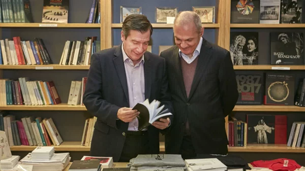 Συναντήσαμε τον Γιώργο Καμiνη και τον Γιάννη Τροχόπουλο και μάθαμε πρώτοι τις λεπτομέρειες για την Αθήνα Παγκόσμια Πρωτέυουσα Βιβλίου 2018