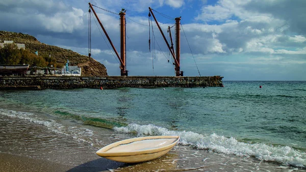 Τα μάρμαρα της Νάξου ταξιδεύουν στη Γαλλία