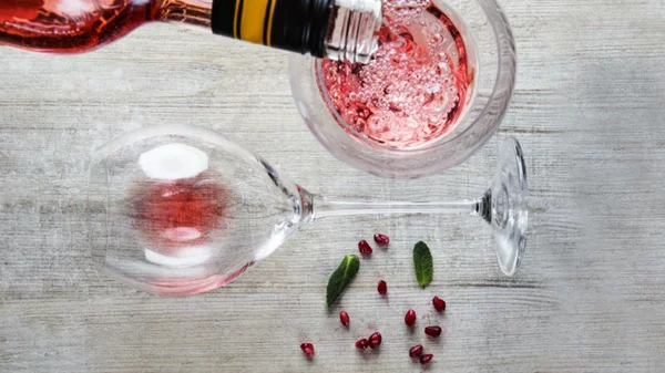 To «Winter Garden» βάφεται... ροζέ 