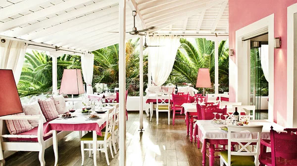 Το «Elia’s», το καλύτερο εστιατόριο της Σκιάθου, έρχεται στο «Symposio at Ark»