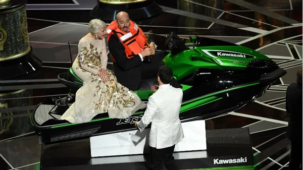 5+1 αξέχαστες στιγμές από την απονομή των Όσκαρ