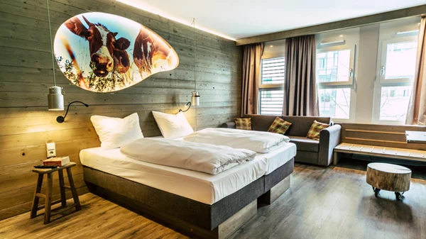 Βρήκαμε στιλάτα δωμάτια στο Λονδίνο με € 65 και στη Βαρκελώνη με € 50