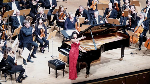 Φιλαρμονική Γαλλικής Ραδιοφωνίας: λαμπρές επιδόσεις και πέραν του εθνικού ρεπερτορίου!