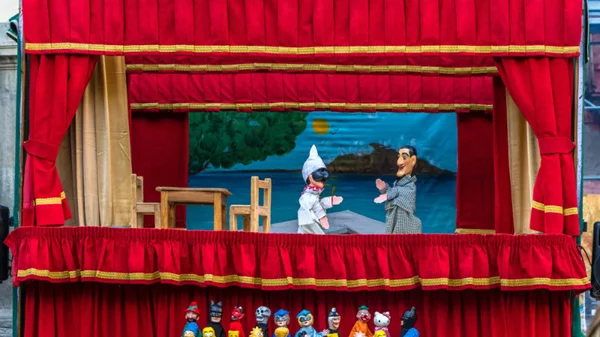 Ένα σαββατοκύριακο αφιερωμένο στην τέχνη του κουκλοθέατρου