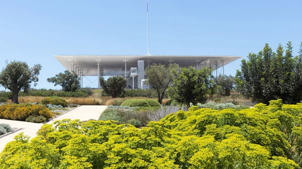 Δείτε το πρόγραμμα Πρωτομαγιάς από το Ίδρυμα «Σταύρος Νιάρχος»