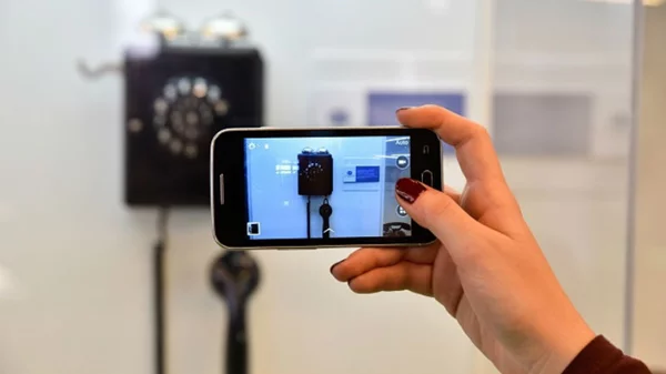 Φέτος τον Μάιο γιορτάζουμε την εμπειρία της επικοινωνίας… με τη δύναμη της τεχνολογίας