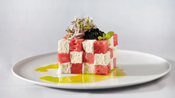 Νέα πιάτα στο «Όμικρον»