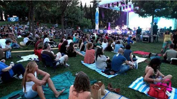 Καλοκαίρι στον Κήπο του Μεγάρου