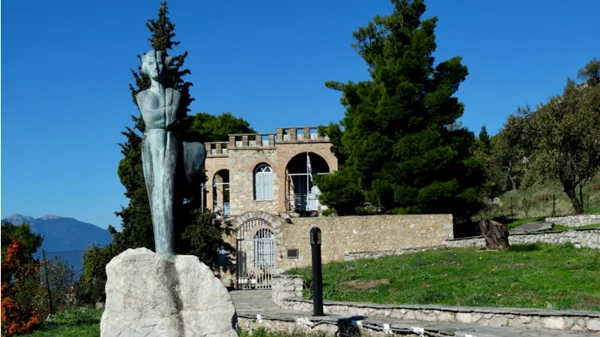 Το πρωτο Φεστιβάλ Δελφών δένει τον ελληνικό λόγο με την σύγχρονη ελληνική μουσική