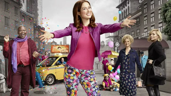 5 λόγοι που πρέπει να χαρείς (πάρα πολύ) για την επιστροφή της «Αχτύπητης Κίμι Σμιντ»