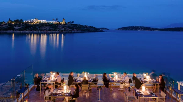 Νέα από την «bluegr Hotels & Resorts» 