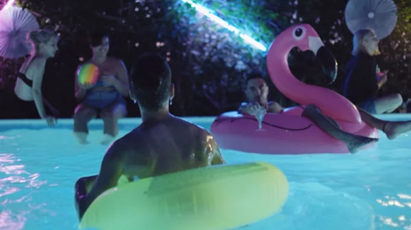 Το Φλάφι, το Gomenaki και η ρευστότητα της κοινωνικής ανοχής 