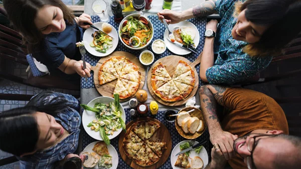 Ψηφίστε την καλύτερη pizza και το καλύτερο burger της Αθήνας