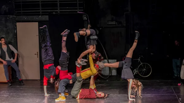 Διαδραστικό τσίρκο σε υπαίθρια θέατρα