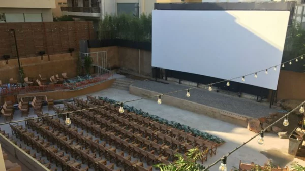 Το θερινό σινεμά Αριάν αναβιώνει στη Γλυφάδα