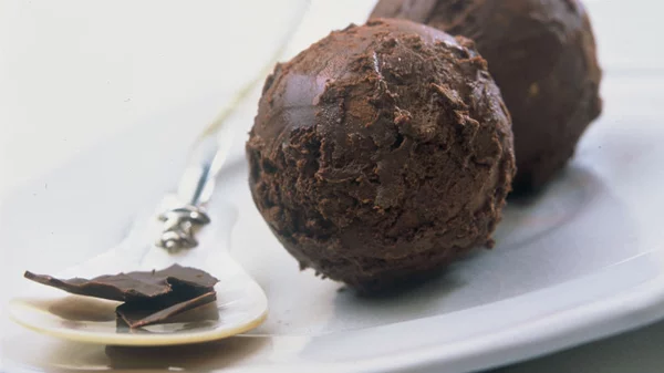 To νέο Sea Breeze και οι βραβευμένες γεύσεις Kayak απογειώνουν το καλοκαίρι μας!