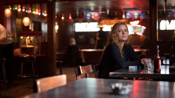 Το «Sharp Objects» έρχεται στη Nova