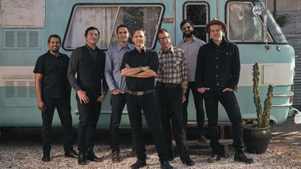 Τελικά οι Calexico είναι ένα μεγάλο συγκρότημα