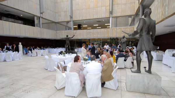 2.500 χρόνια γαστρονομικής ιστορίας στο τραπέζι σας