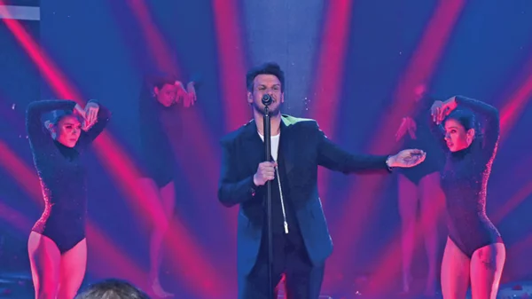 Ο Πάνος Κιάμος θέλει να σε ξαναδεί