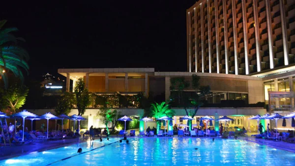 Athens Calling: 6 ματιές στην πόλη (16-22/8)