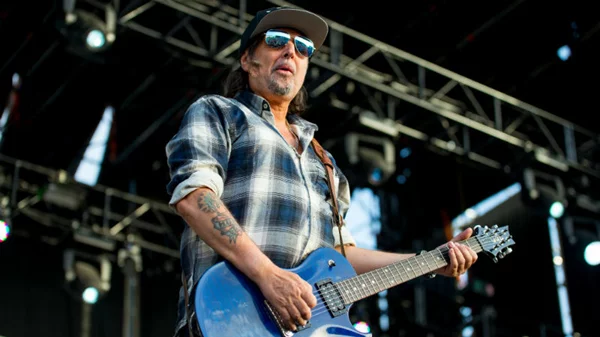 Μπορεί να σηκώσει ο Phil Campbell την κληρονομιά των Motorhead;