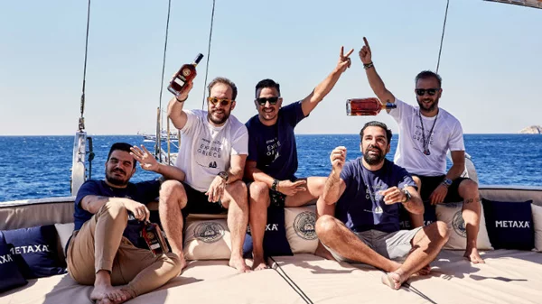 Συναρπαστικές εξερευνήσεις στο Αιγαίο παρέα με ένα κλασσικό spirit