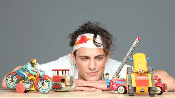 Παιδιά, έρχεται ο «Τρελαντώνης»