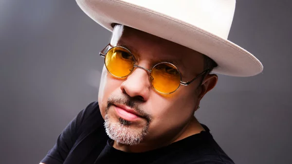 40 DJs για την ενίσχυση των πυρόπληκτων