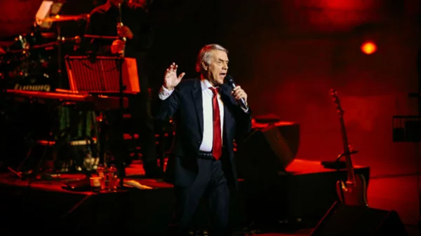 Σιγά μην κομπλάρει ο Ανταμό!