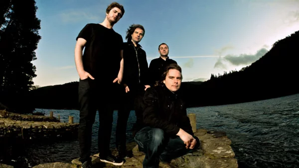 Ο θεός είναι αστροναύτης και εμφανίζεται στο «Fuzz»