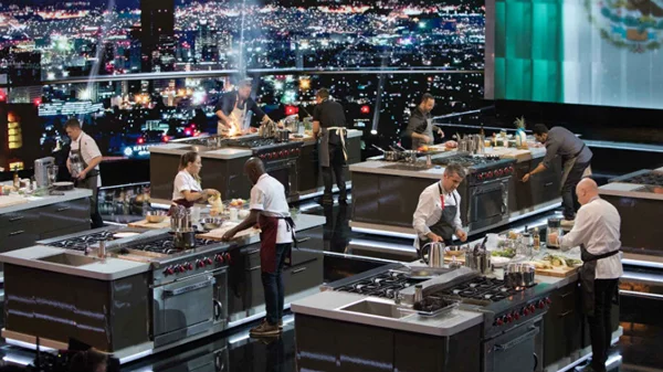 Μαχαίρια και φωτιές για μία θέση στο «Final Table»