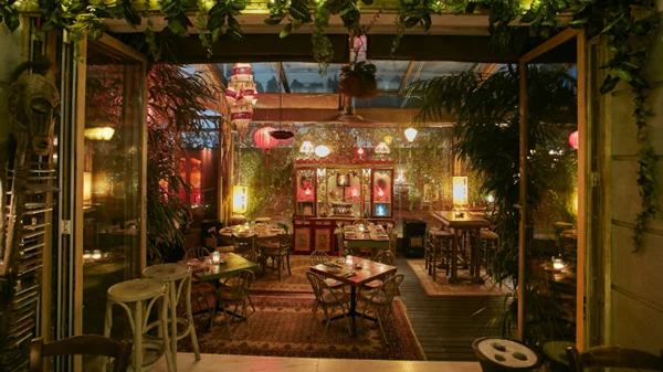 Εστιατόρια για ποτό σε εξωτερικό χώρο