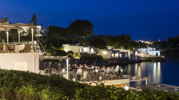 Fine dining επίγευση καλοκαιριού στον Άγιο Νικόλαο