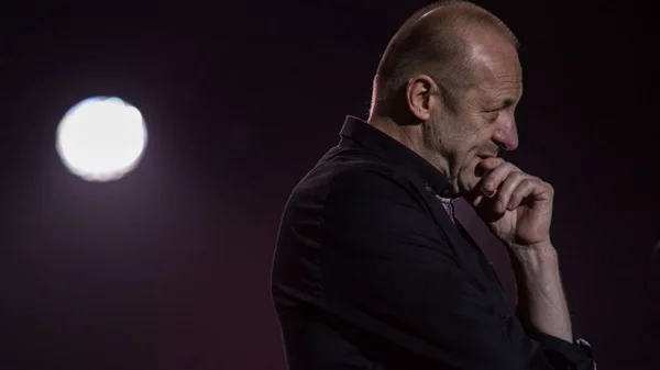 Για τον Ζμπίγκνιεφ Πράισνερ αν σταματήσουμε να πιστεύουμε στην αγάπη, ετοιμαζόμαστε για πόλεμο