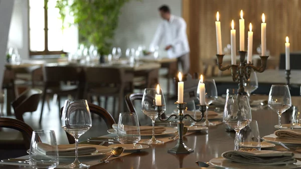 Τα Χριστούγεννα έρχονται νωρίς στο «Kinsterna» της Μονεμβασιάς