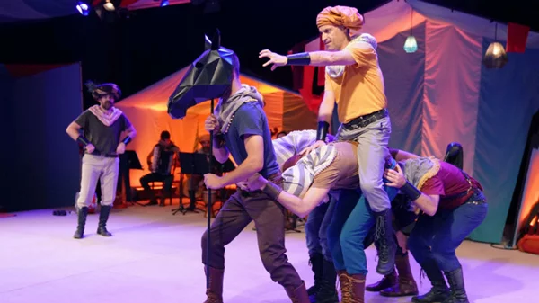 Πετάει το άλογο;