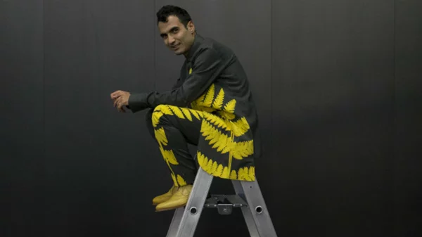 O Tigran Hamasyan παραδίδει ένα προσωπικό πιανιστικό σάουντρακ