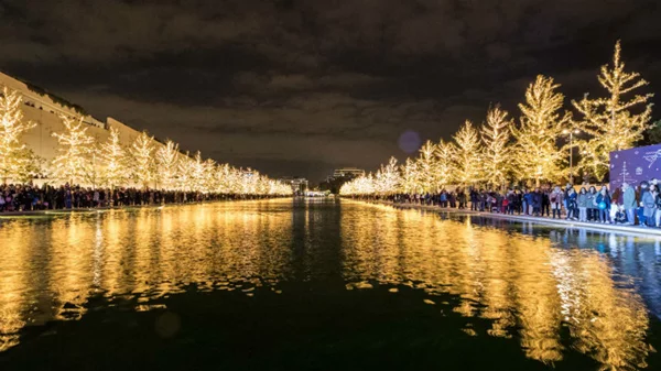 Η μαγεία των Χριστουγέννων ακτινοβολεί στο Κέντρο Πολιτισμού Ίδρυμα Σταύρος Νιάρχος