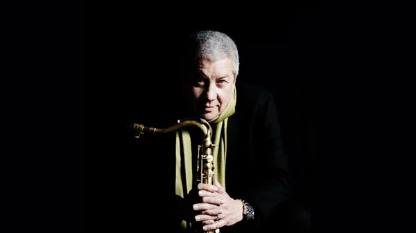 Γνωρίστε τον ξεχωριστό κύριο Andy Sheppard 