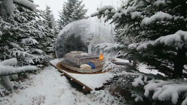 Η νέα τάση των Bubble Hotels μας κοιμίζει κάτω από τα άστρα