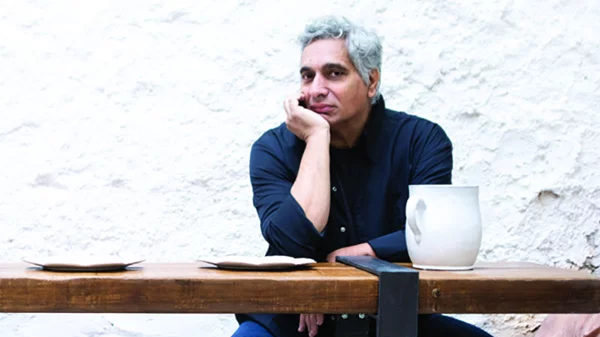 Ο Χρύσανθος Καραμολέγκος επιστρέφει στην Αθήνα 