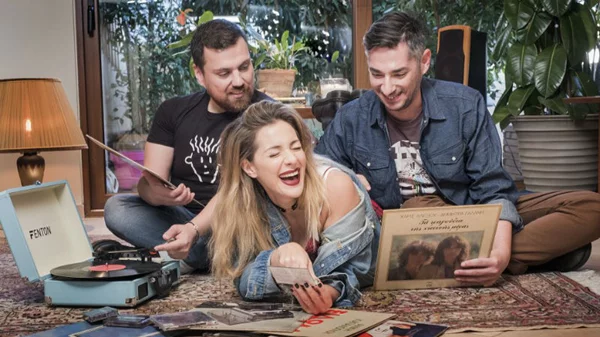 Με «Ελληνικά Διάφορα» η Νατάσα Μποφίλιου στο «Κρεμλίνο»