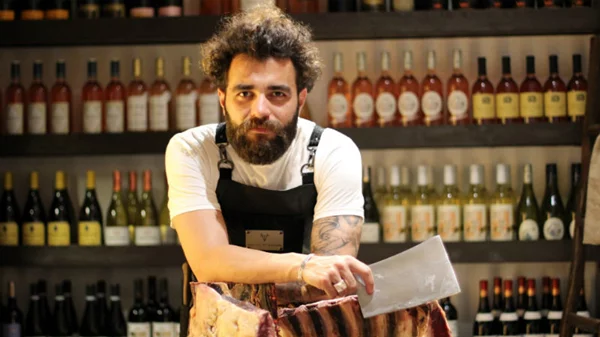 «Hunters»: o Alsi κυνηγός