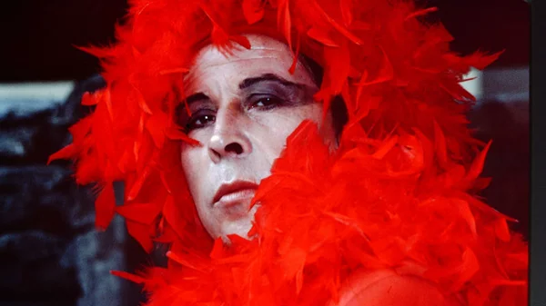 Το διεθνές διαγωνιστικό τμήμα του 21ου Φεστιβάλ Ντοκιμαντέρ Θεσσαλονίκης λέει «Μη μου άπτου»